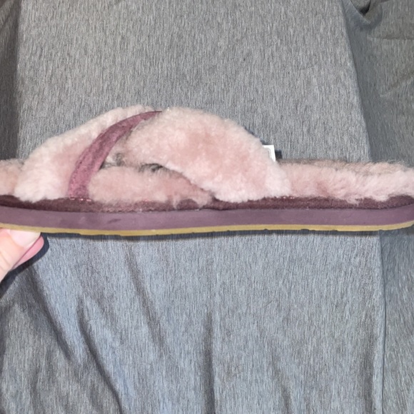 Rarely worn UGGs lavender sandal slippers with outdoor sole. Never worn outside. - Picture 3 of 11